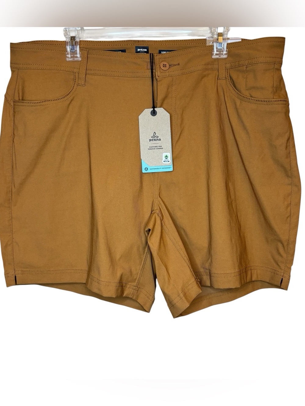 NEW Prana Halle II Shorts Plus 18W Earthbound Hiking Outdoor Granola Girl Camp